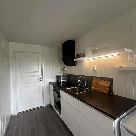 Modern With Sea View & Free Parking